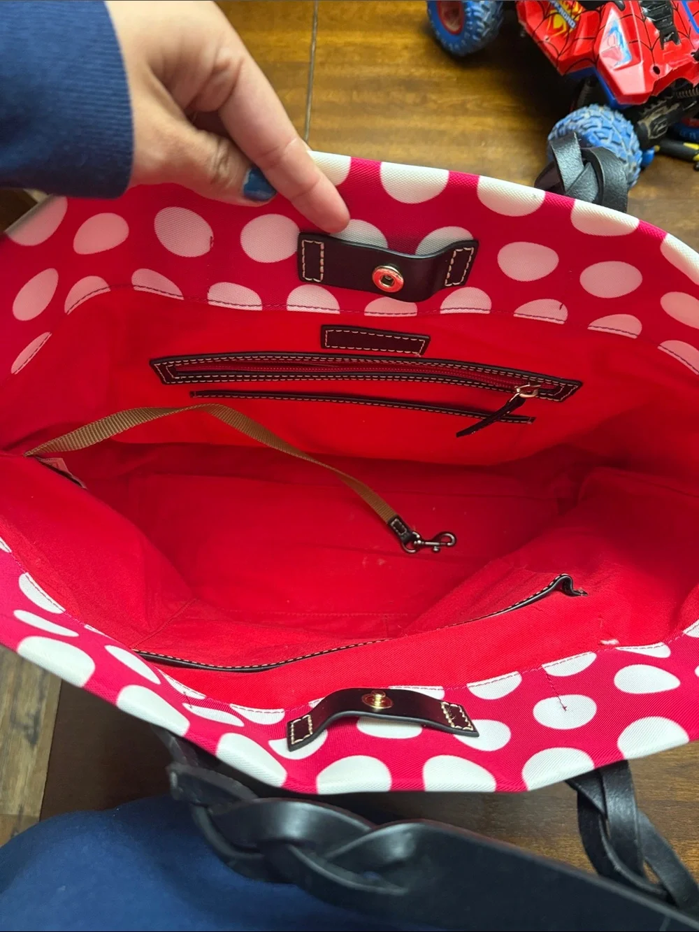 N/A stylish tote